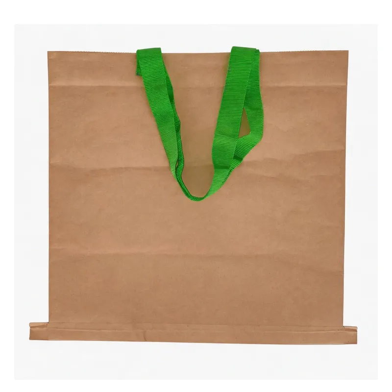 Borsa intrecciata in carta Kraft con manico